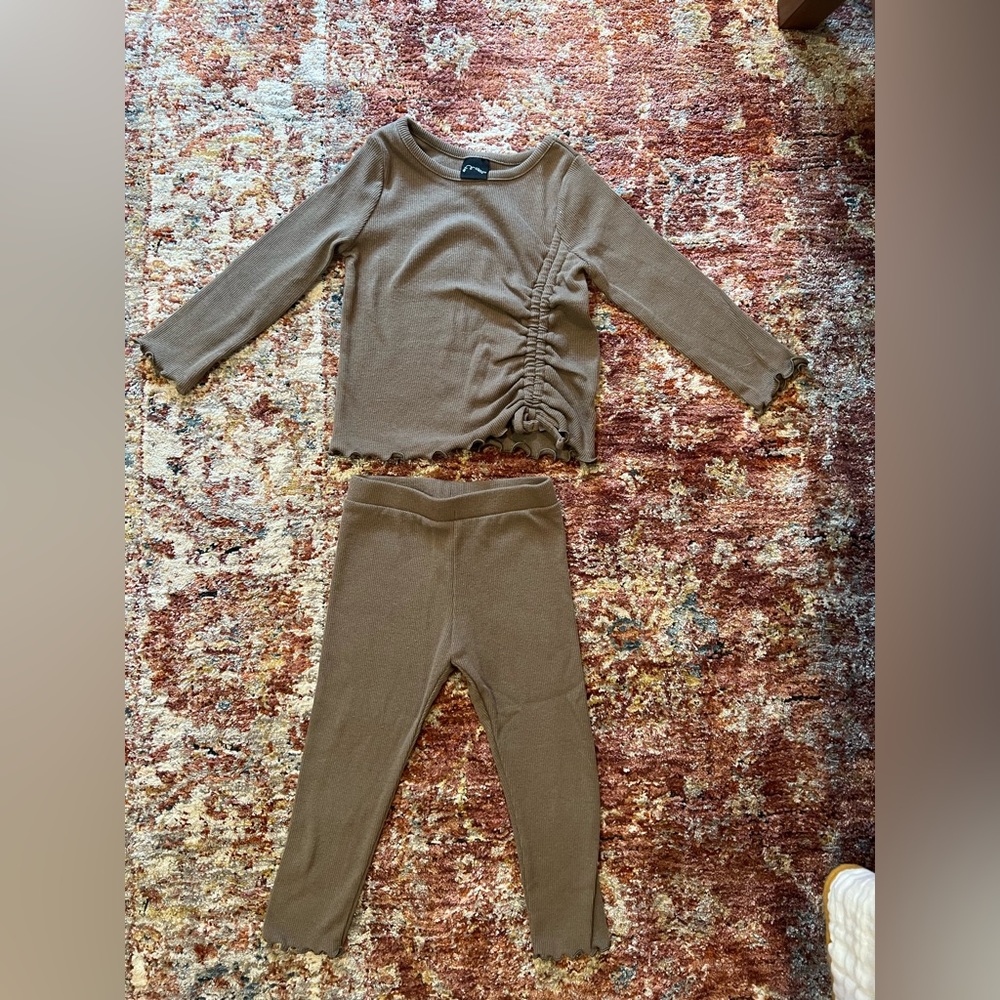 Art class matching set